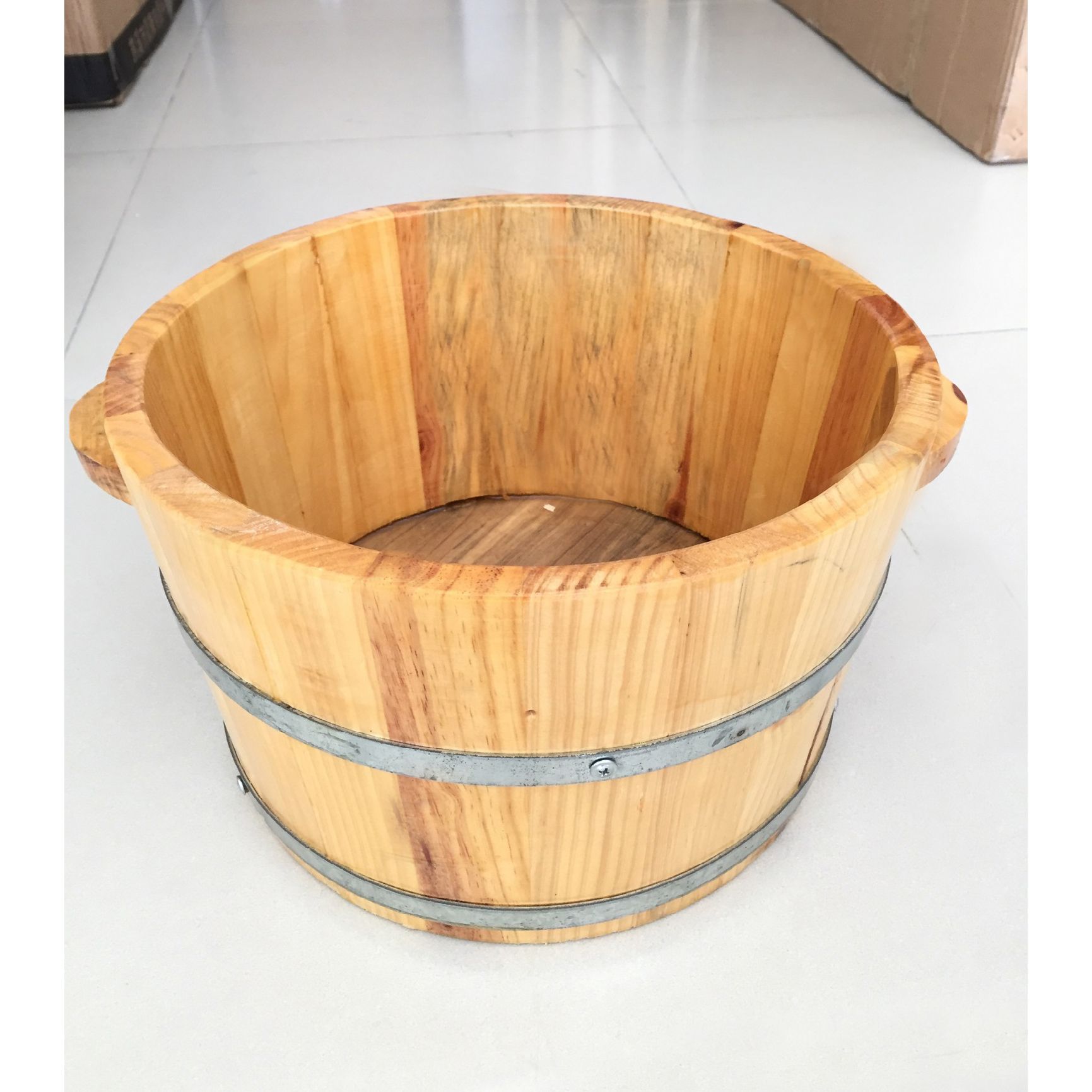 Ngâm chân trong chậu gỗ để làm gì?