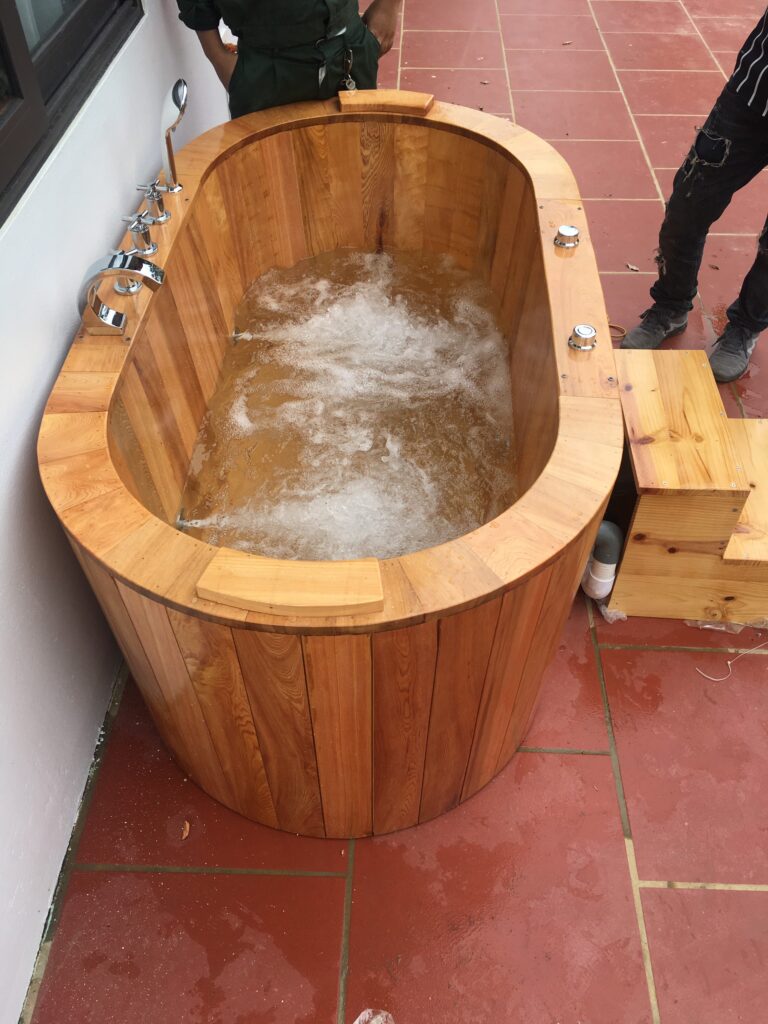 Kích thước của thùng ngâm chân gỗ Pơ mu
