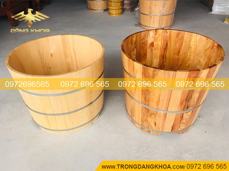 2 bồn tắm gỗ tròn giá rẻ