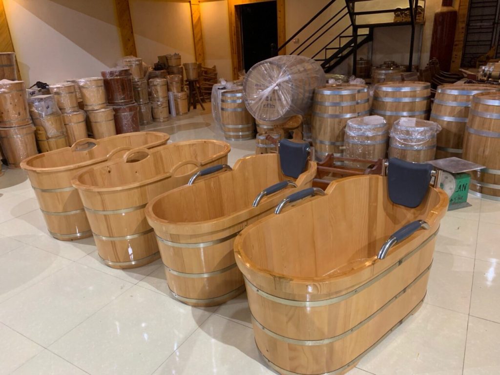 Bồn tắm gỗ giá rẻ