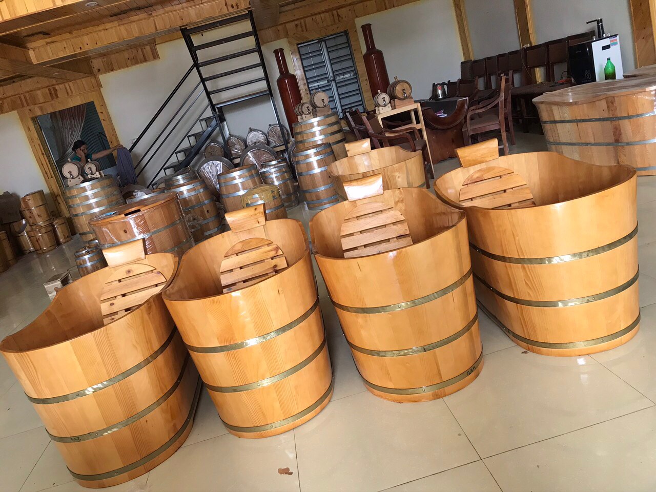 Bồn tắm nằm giá bao nhiêu