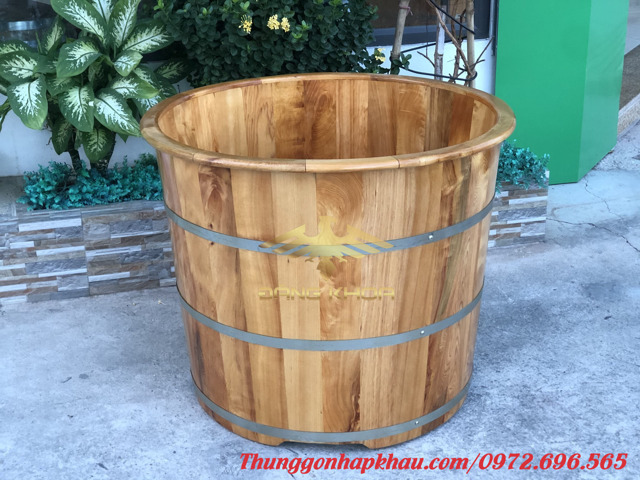 Bồn tắm gỗ sồi tròn
